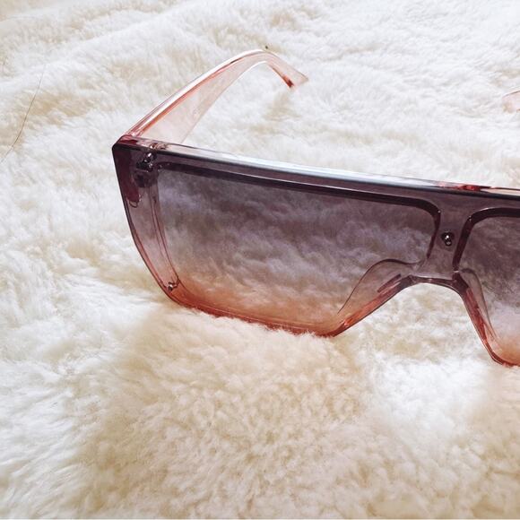 Greta Clear Pink Oversized Statement Sunglasses - Picture 4 of 9